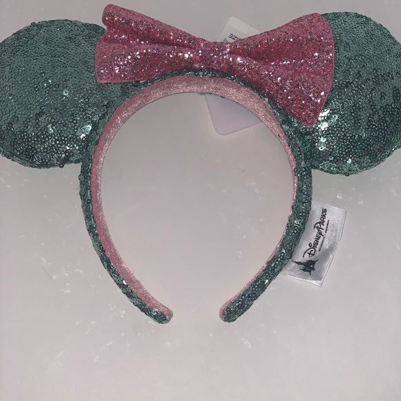 Mint Minnie Ears - Picture 1 of 1